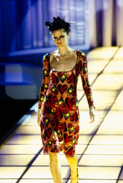 Look 16